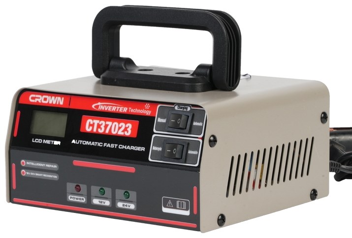 Зарядний пристрій для акумуляторів CROWN CT37023