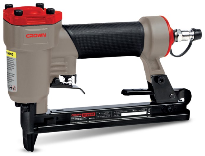 Цвяхозабивний пістолет пневматичний CROWN CT38152BMC